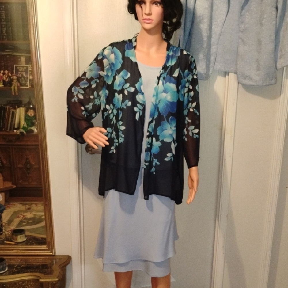 Sag Harbor Blue Floral Sheer Kimono